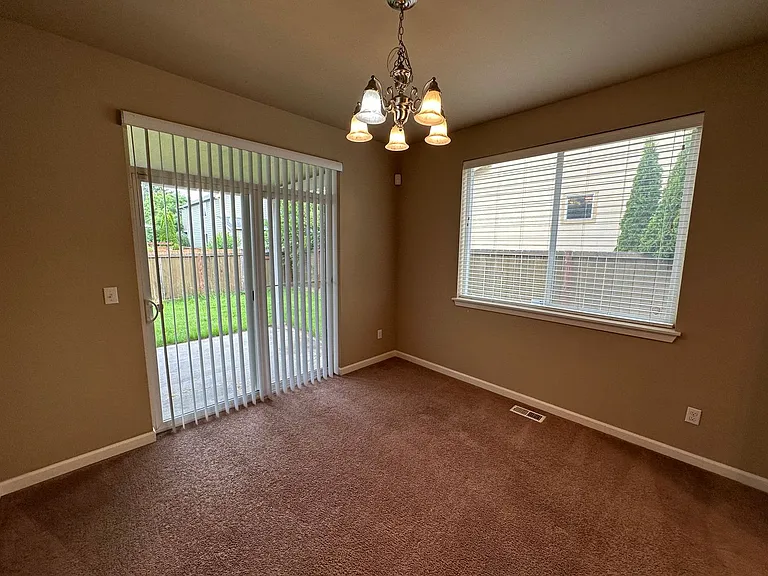 1415 Grindstone Dr SE — Photo 6