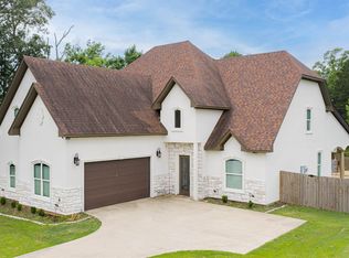 255 Towering Oaks Mdws, Longview, TX 75602