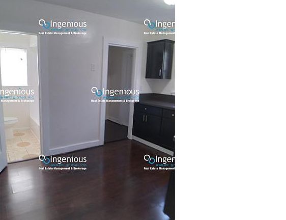 3rd image of 1116 W 58th Pl