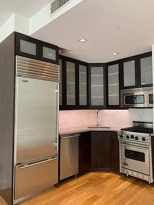 Rented by Compass | media 14