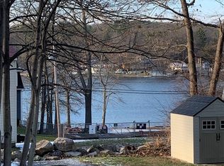 21 1st St, Dracut, MA 01826