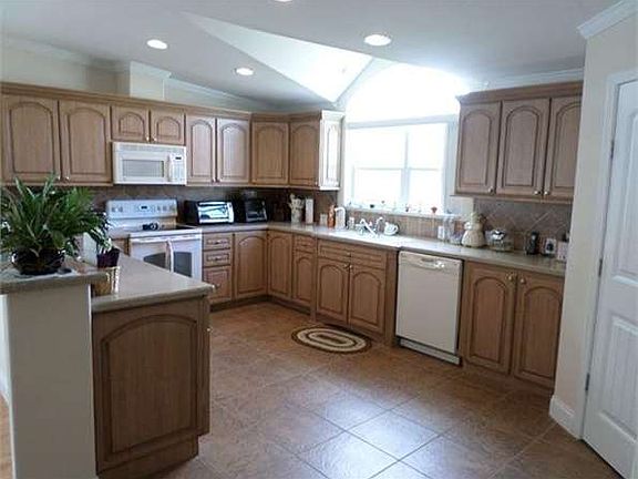 4th image of 9951 Killdeer Ln