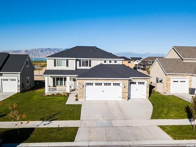 1st image of 284 S Chardonnay Cir