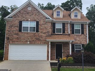 863 Hawthorn Ln, Grayson, GA 30017