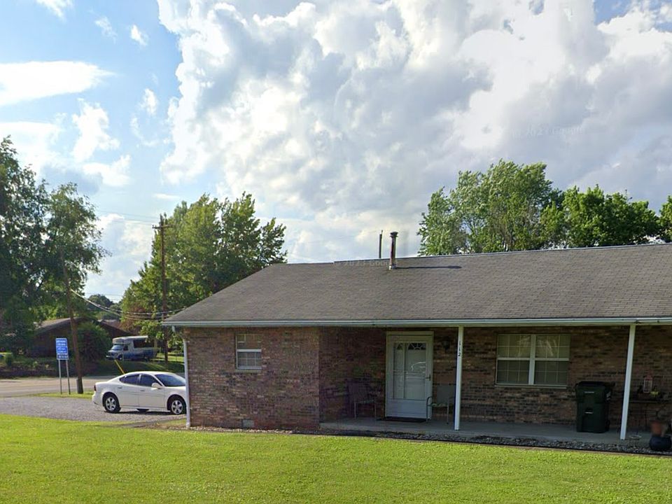 2nd image of 110 & 112 Iroquois Dr