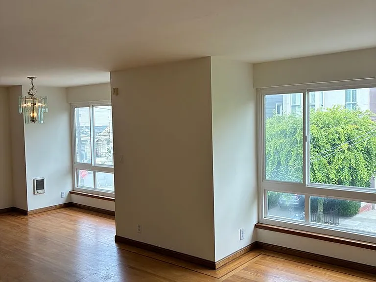 3041 Buchanan St — Photo 1
