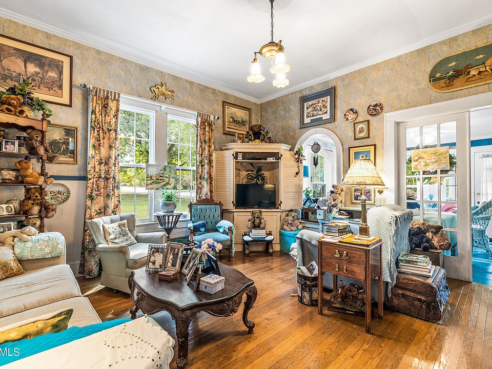 612 Mulberry St, Loudon, TN 37774 Zillow