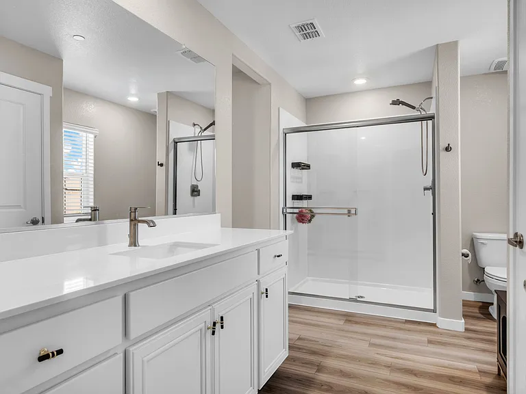 2213 Comstock Ln — Photo 15