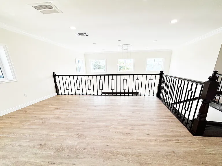 3743 Ahern Dr — Photo 10