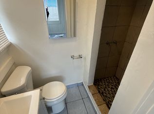 3405 M St APT 5, Bakersfield, CA 93301