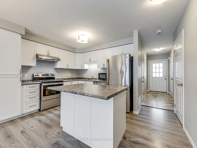 60 Netherwood Rd #28 — Photo 18