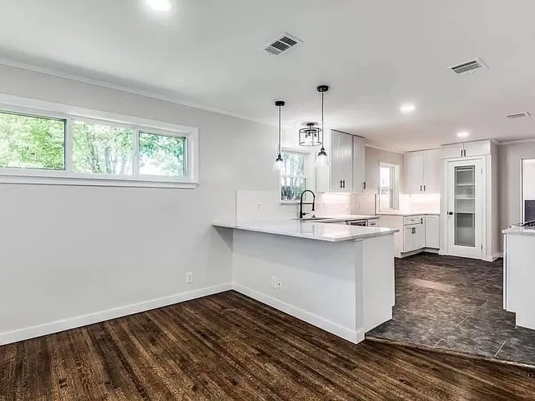 2050 Oates Cir — Photo 6