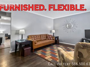 38428 Tottenham Rd, Sterling Heights, MI 48312