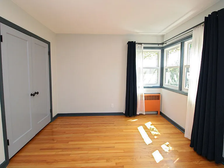 2406 NW Overton St #5 — Photo 16