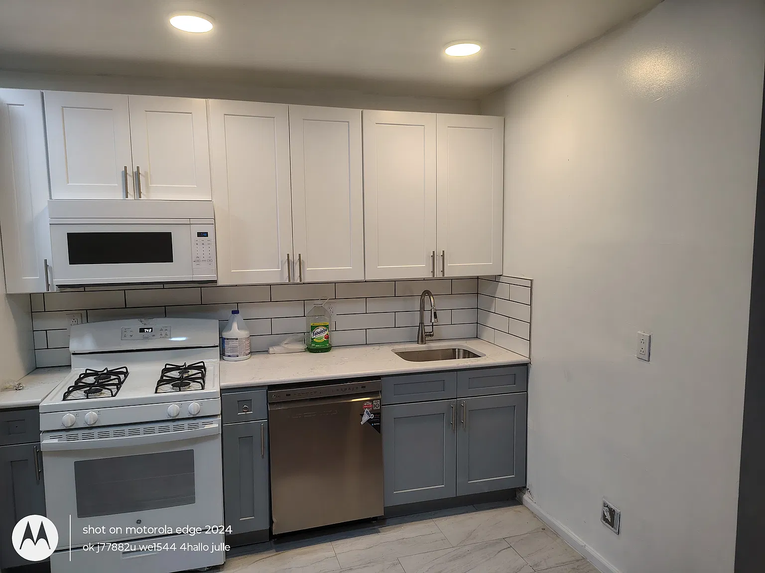 261 Bergen Ave — Photo 1