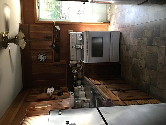 2nd image of 504 Cumberland Ave