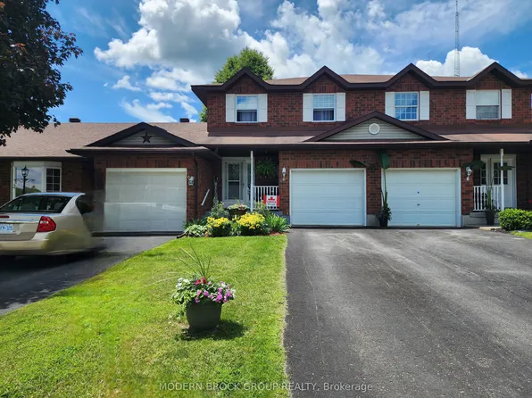6 Wilmot Young Pl, Brockville, ON K6V 7H3