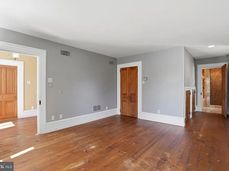 Prizer Rd — Photo 17