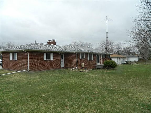 3rd image of 4010 Jennie Ln