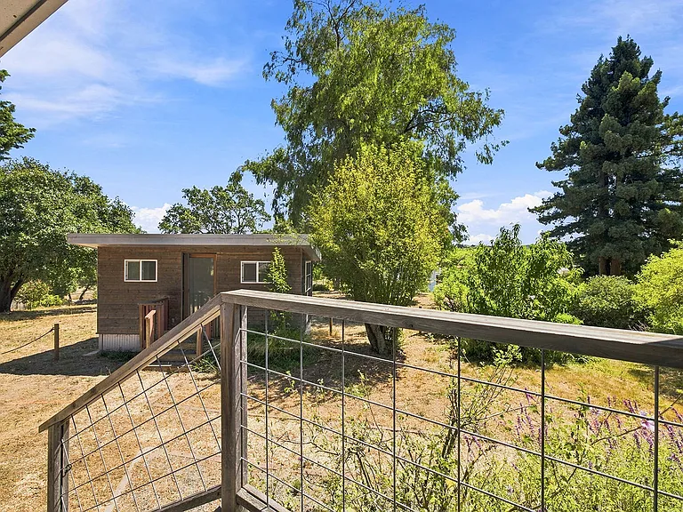 145 Lone Oak Ln — Photo 6