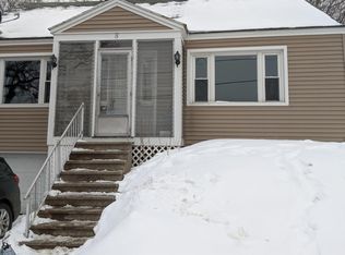 8 Noble St, Lewiston, ME 04240