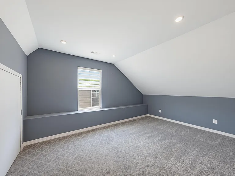 619 Laurel Berry Ct — Photo 33