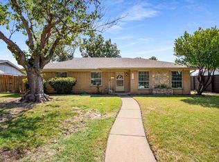 3750 Ridgeoak Way, Farmers Branch, TX 75244