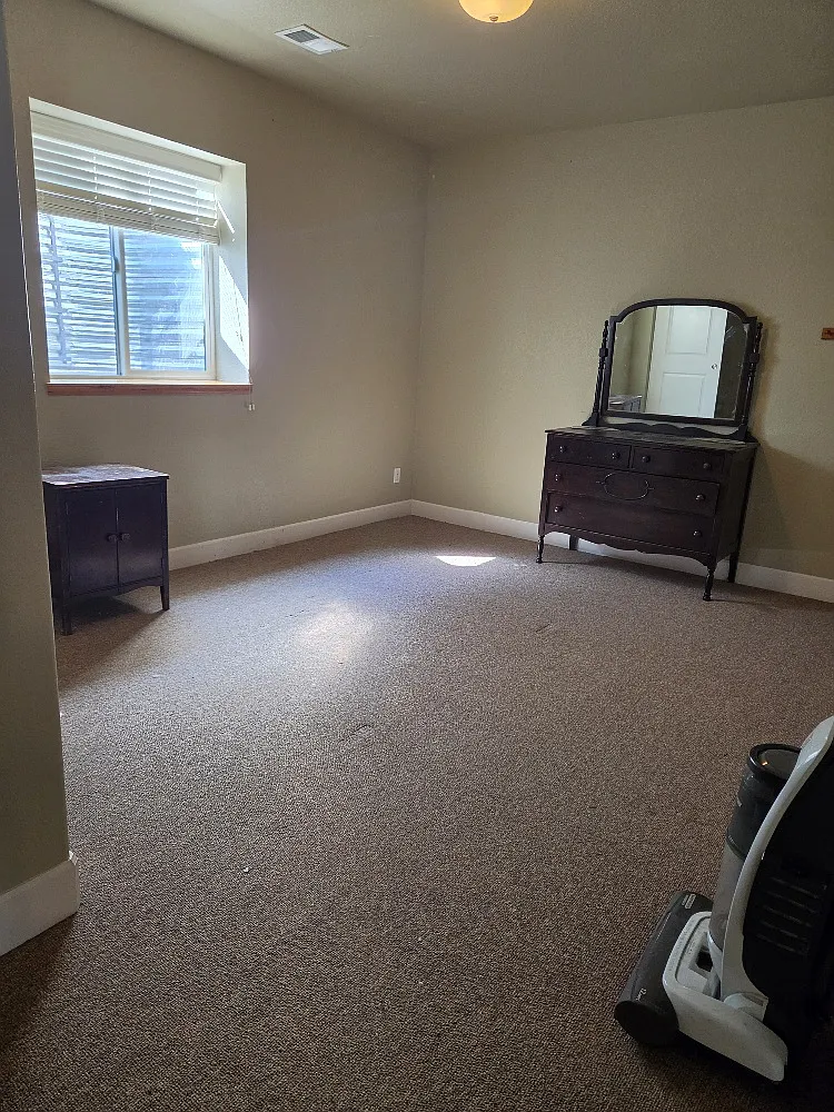 2 bed, 1400 sqft, $1,600 — Photo 4