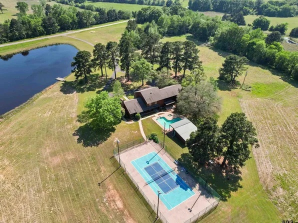 1173 Fm 130, Daingerfield, TX 75638