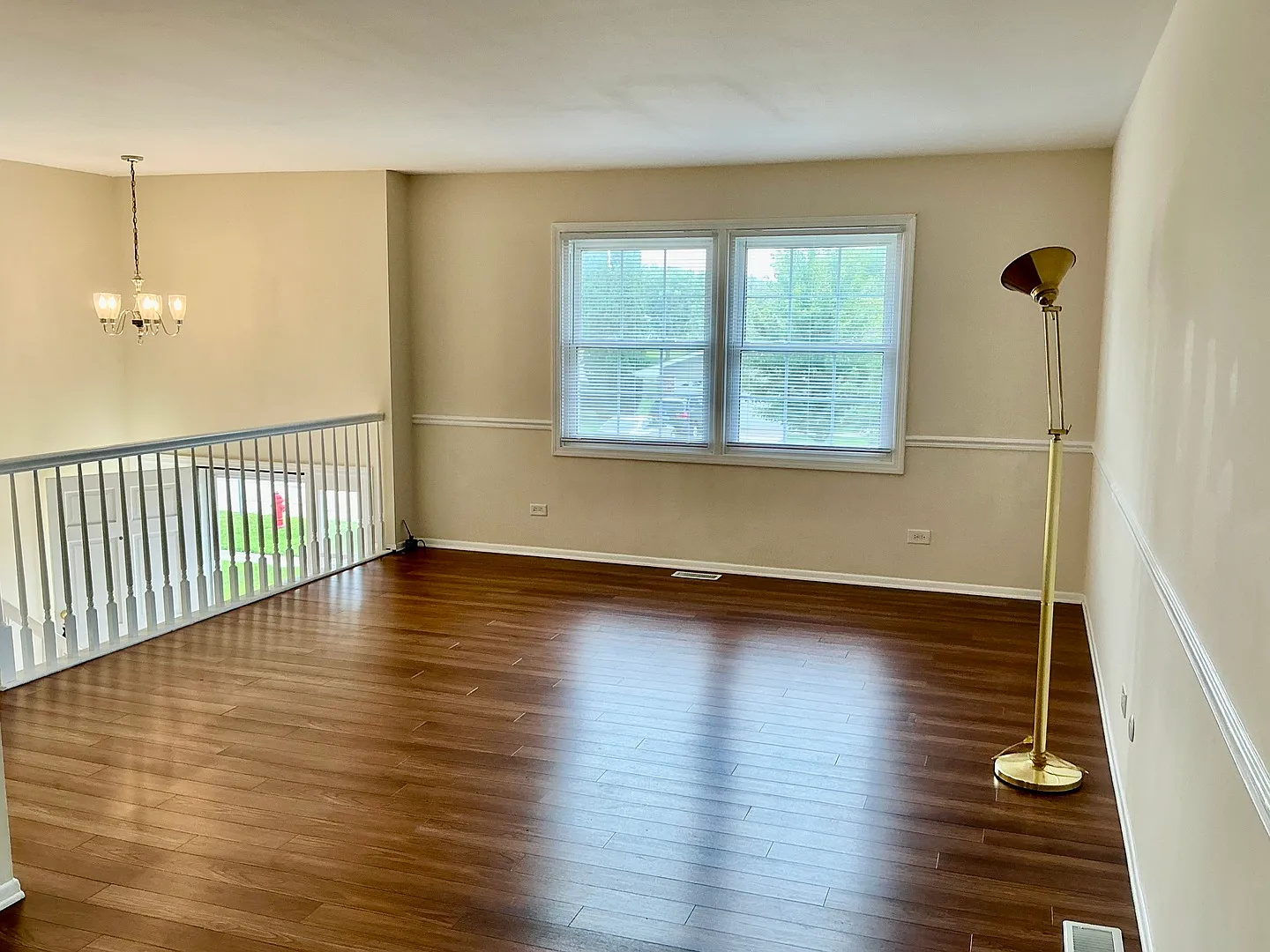 4 bed, 1952 sqft, $3,250 — Photo 2