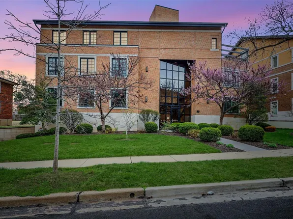 31 Brighton Way #2B, Saint Louis, MO 63105