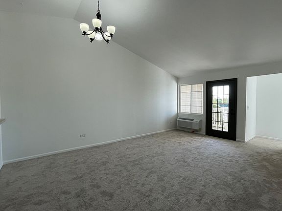 5th image of 1229 Silverstone Dr #627