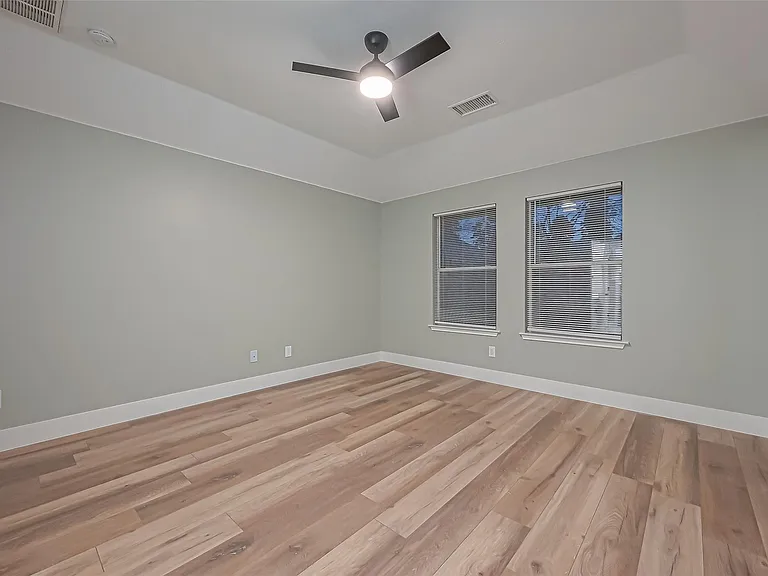 2 Garden Lodge Pl — Photo 32