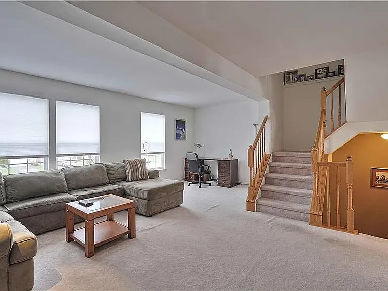 4122 Huckleberry Dr — Photo 6