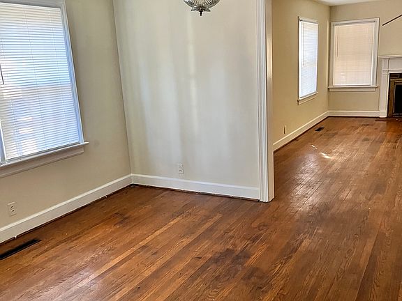 4th image of 821 W Haven Blvd
