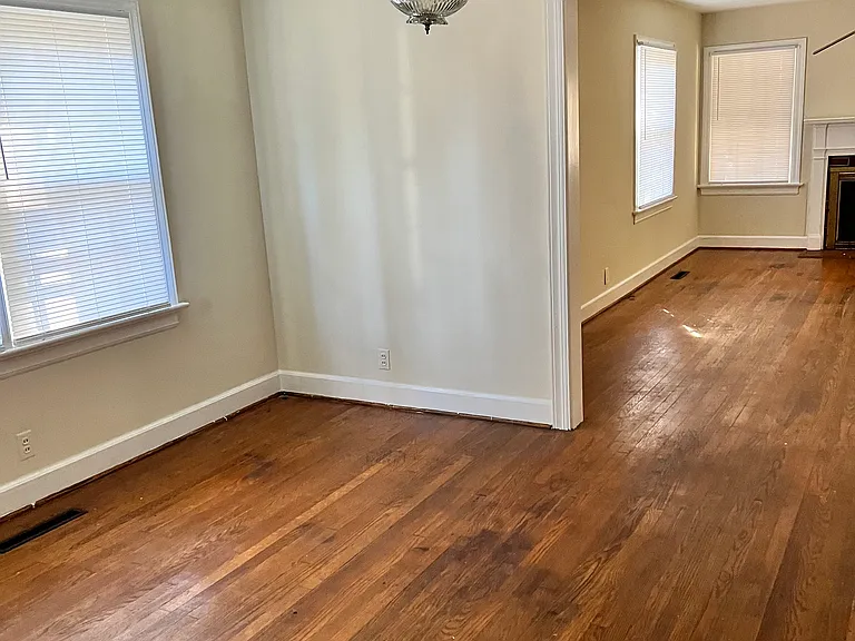 821 W Haven Blvd — Photo 4