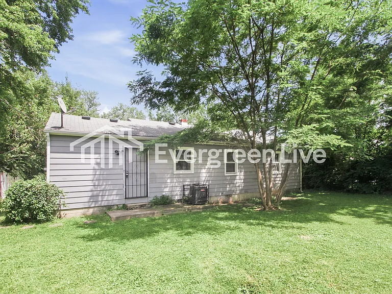 3970 N Edmondson Ave — Photo 2