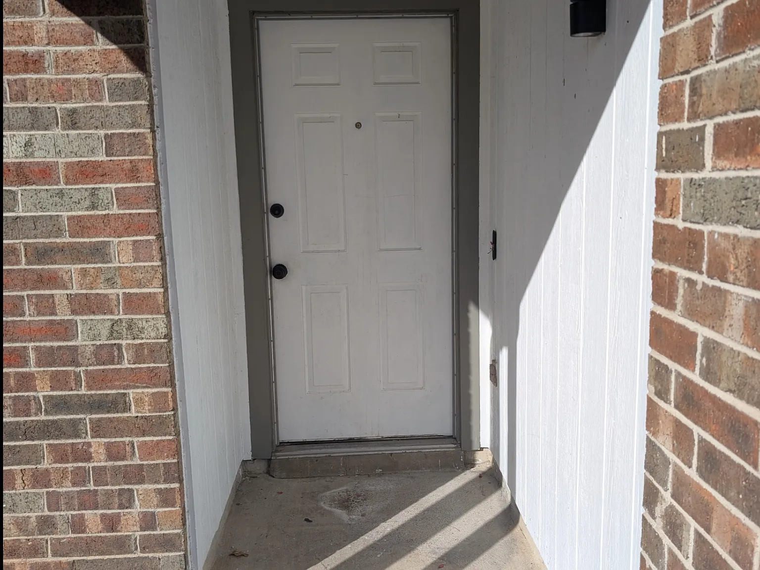 3 bed, 1468 sqft, $2,000 — Photo 2