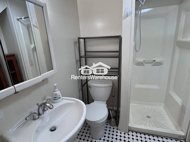 1802 Gough St — Photo 12