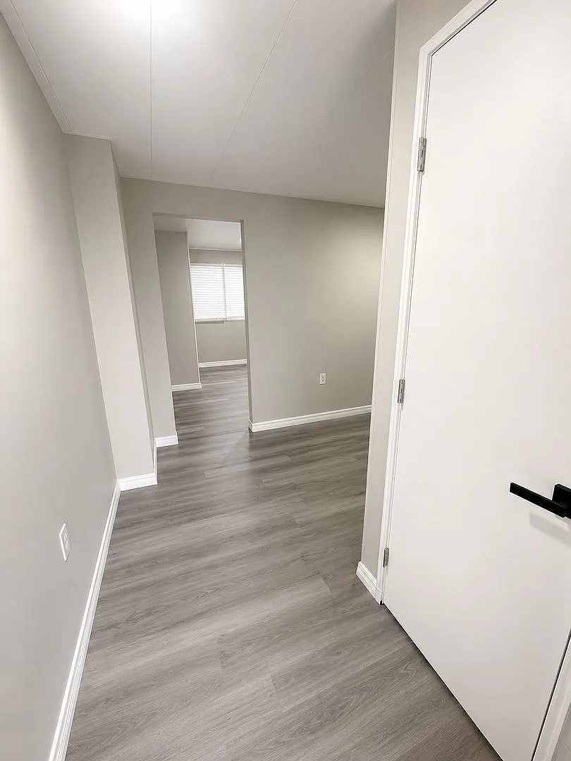 977 Antigua Avenue East — Photo 4