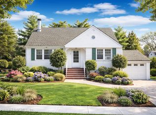 7 Westbury Ave, Staten Island, NY 10301