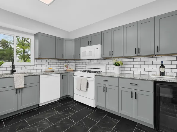 610 Rumsey Rd, Columbus, OH 43207