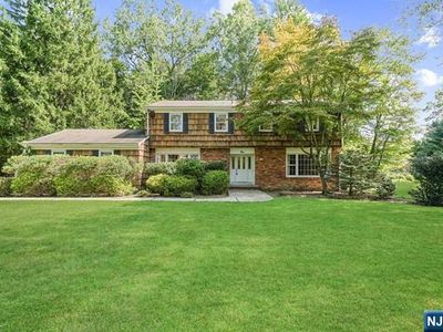 1 High Ridge Rd, Montvale, NJ, 07645