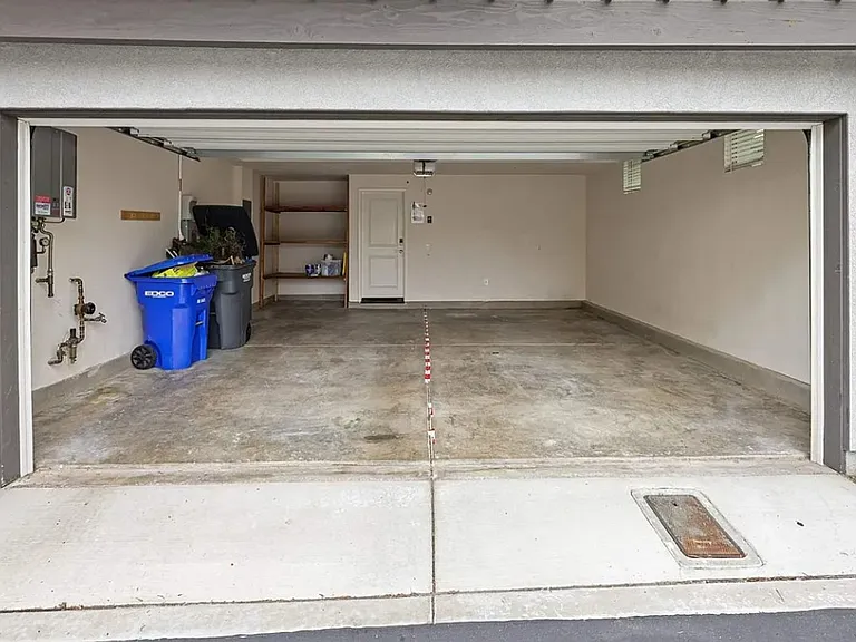 2351 Solara Ln — Photo 11