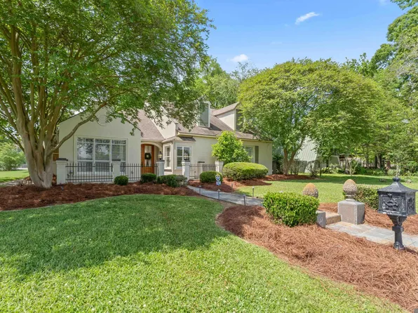 2768 Brentwood Dr, Baton Rouge, LA 70809