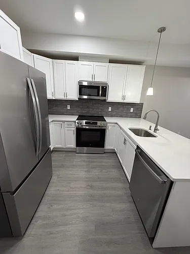 434 Centre St #205 Photo 1