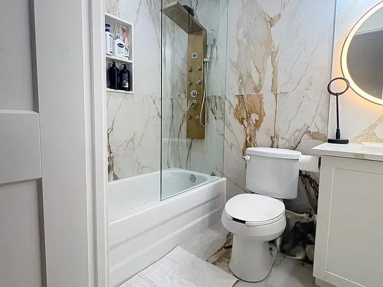 135 Maitland St S #204 — Photo 19