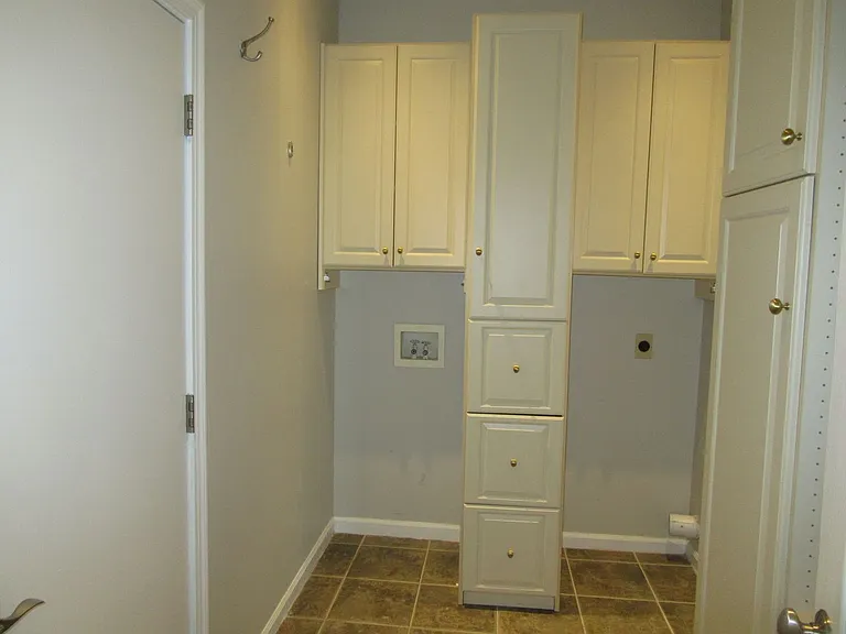 416 Iron Bridge Ln — Photo 16