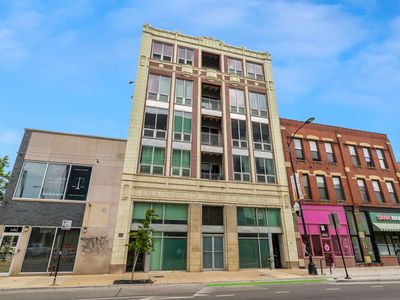 1927 N Milwaukee Ave #202, Chicago, IL, 60647