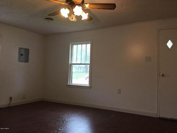 2nd image of 2206 Illinois Ave